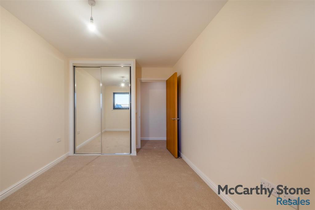 8681635-interior46.jpg