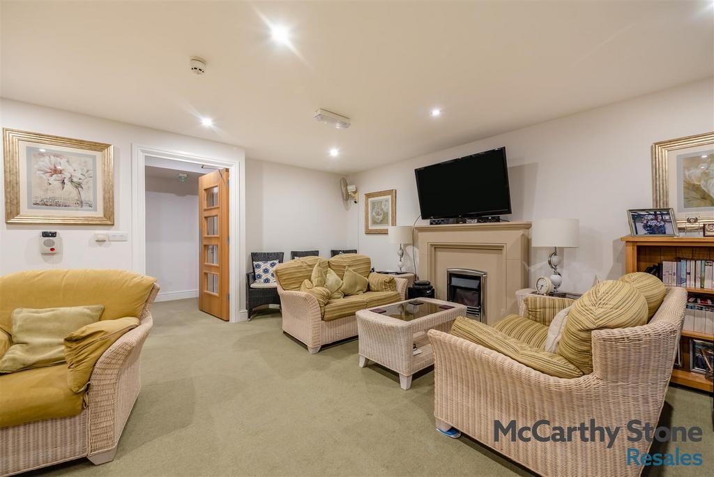 8681635-interior59.jpg
