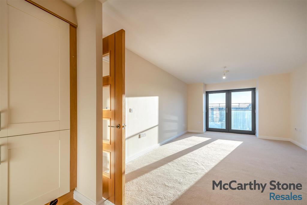 8681635-interior39.jpg