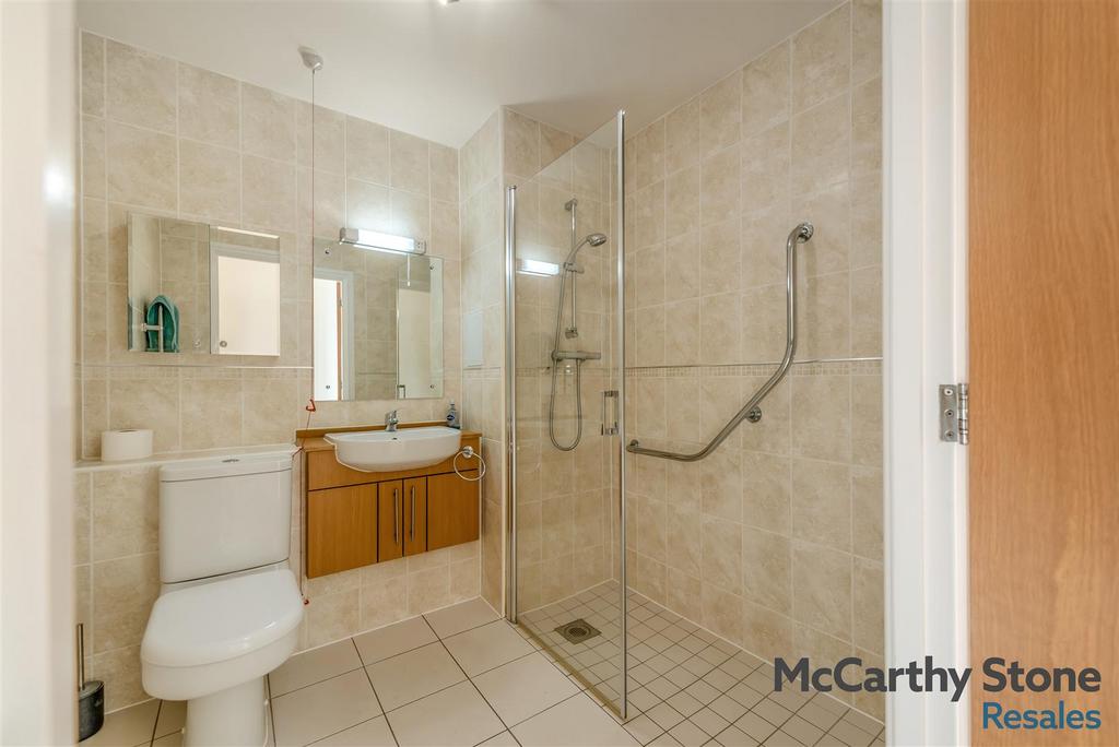 8681635-interior22.jpg