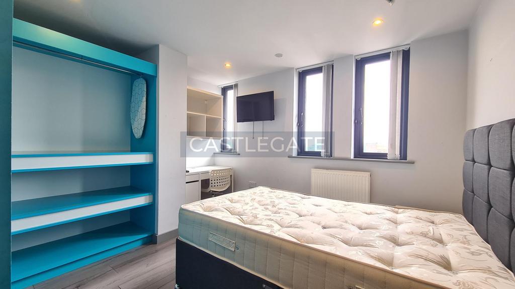 Room 73, The Works at Standard House (2)
