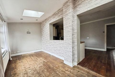 3 bedroom end of terrace house for sale, Westcott Road, South Shields