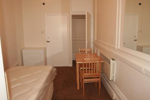 undefined, Strathray Gardens, Swiss Cottage NW3