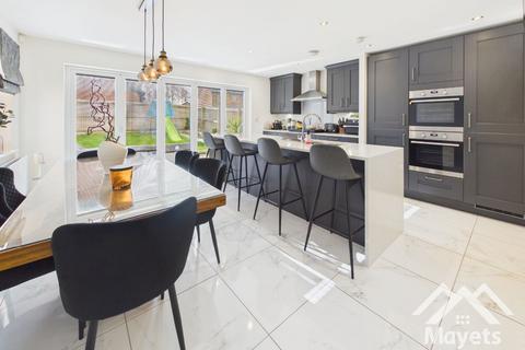 5 bedroom detached house for sale, Teal Avenue, Fulwood, Preston. Lancs. PR2 9BN