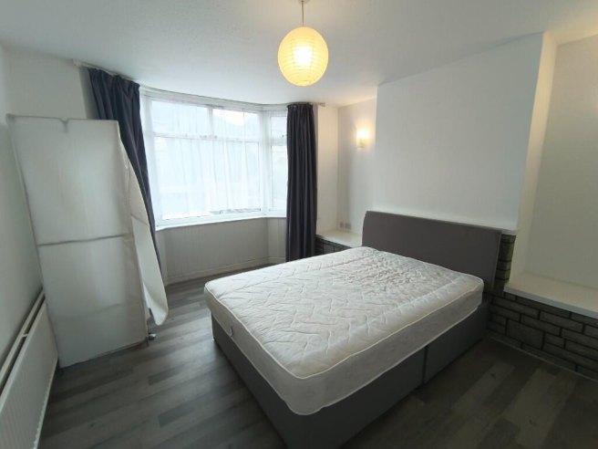 Mackie-grove-bs34-7nf-1050722