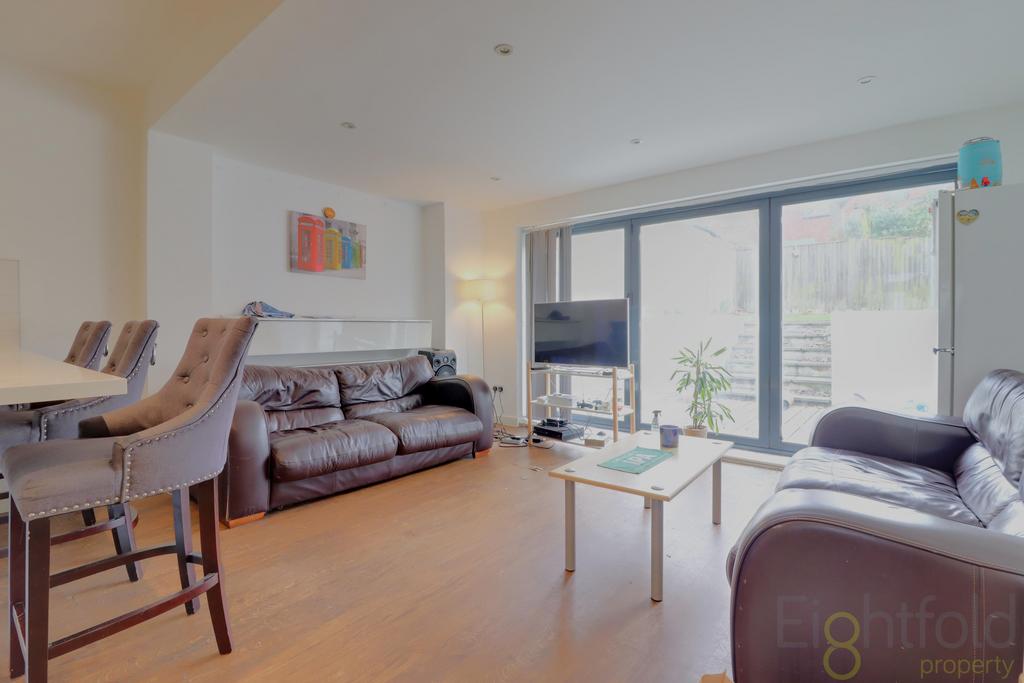 Kitchen/Living Room