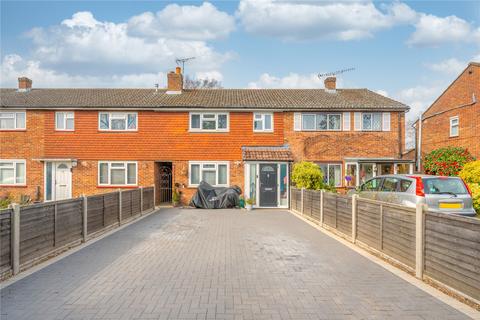 3 bedroom terraced house for sale, Slade Road, Chertsey KT16