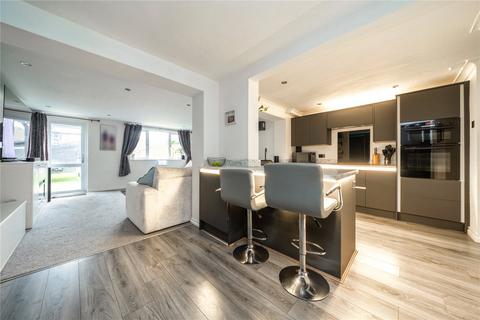 3 bedroom terraced house for sale, Slade Road, Chertsey KT16