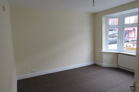 3 bedroom terraced house to rent, Allenby Road, Southall UB1
