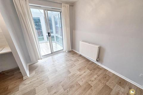 undefined, Martingale Drive, Leeds LS10