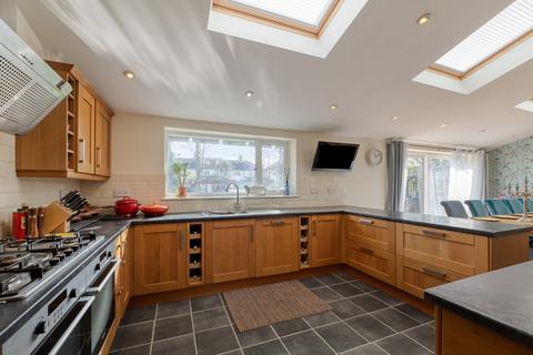 undefined, West Barnes Lane, New Malden KT3