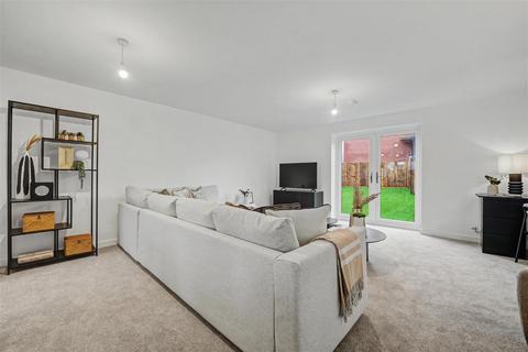 3 bedroom semi-detached house for sale, Heart of England Way, Nuneaton CV11