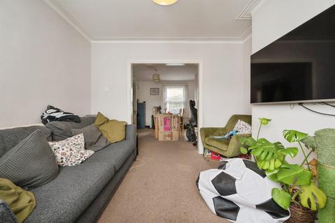 2 bedroom semi-detached house for sale, Dean Road, Southampton