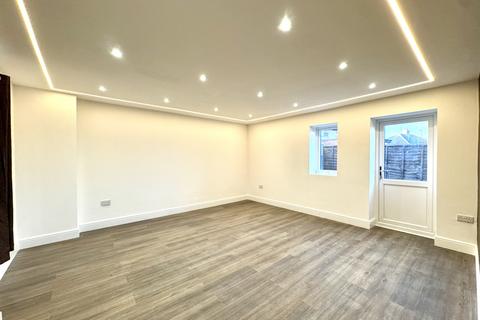 undefined, 528 Greenford Road, Greenford, Greenford, UB6