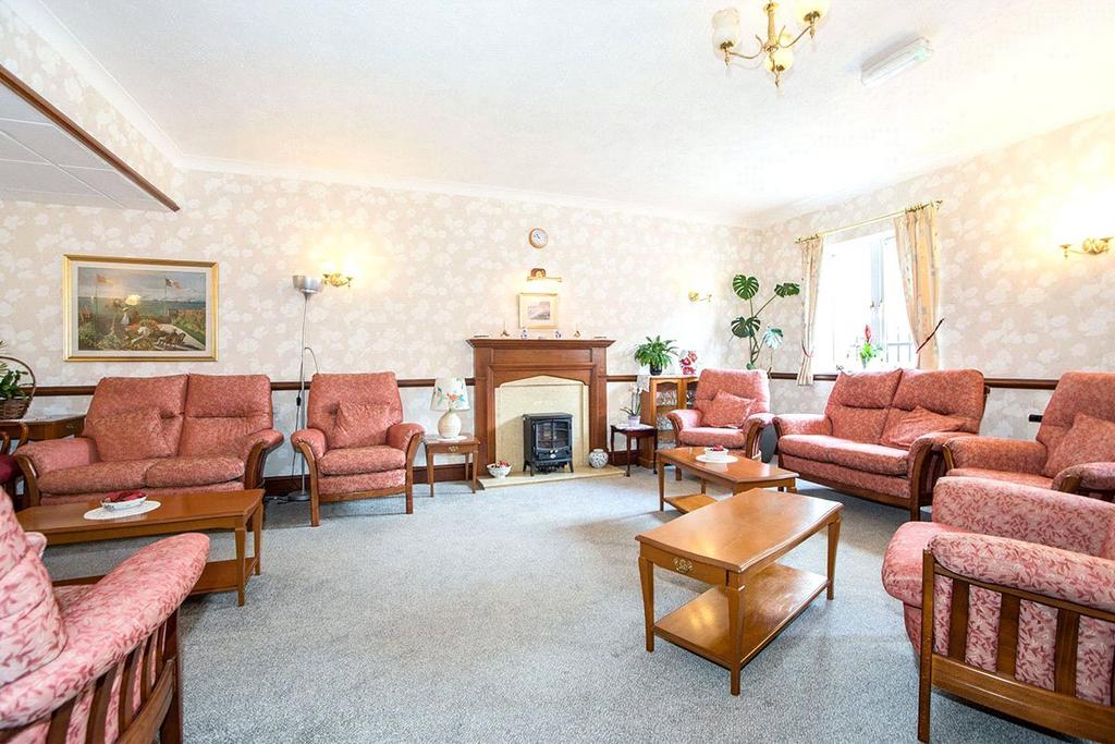 Communal Lounge