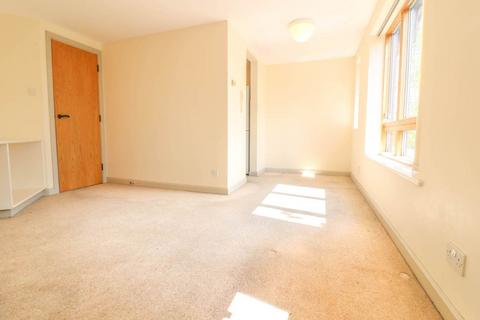 undefined, Milton Road, Cambridge, CB4