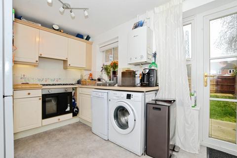 2 bedroom semi-detached house for sale, Horton Close, Aylesbury