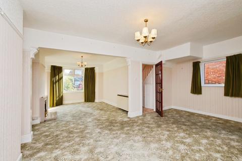 3 bedroom semi-detached house for sale, Lilac Avenue, North Yorkshire YO10