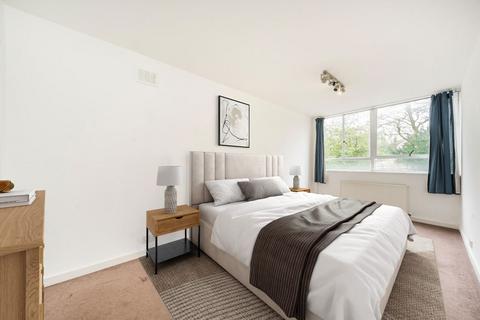 undefined, Putney Hill, London SW15