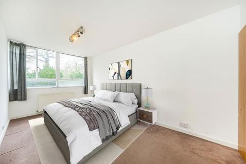 undefined, Putney Hill, London SW15