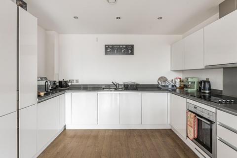 2 bedroom apartment for sale, Carrick Court, Nicholson Square, London E3 3UD
