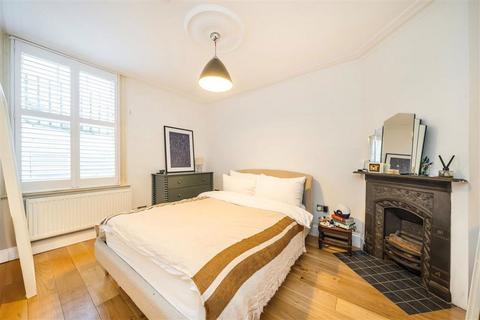2 bedroom flat for sale, Hambalt Road, London SW4