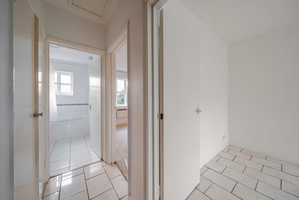 1425784-11-69b051...