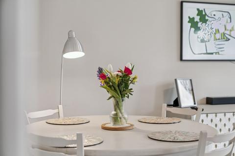 undefined, Lady Glen Place, Newton Mearns, G77