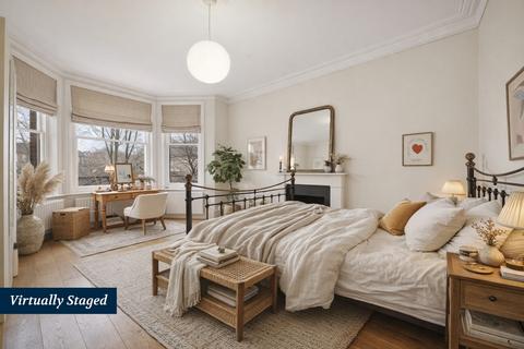 2 bedroom flat for sale, Fairhazel Gardens, South Hampstead, London, NW6