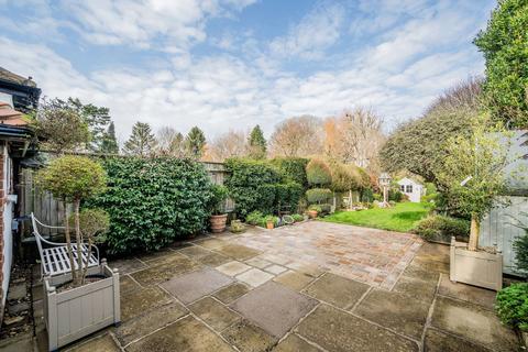 2 bedroom semi-detached house for sale, Mint Lane, Tadworth KT20
