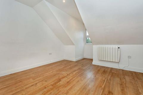 undefined, High Road, Ickenham