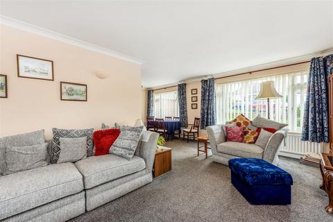 undefined, Chestnut Avenue, Andover