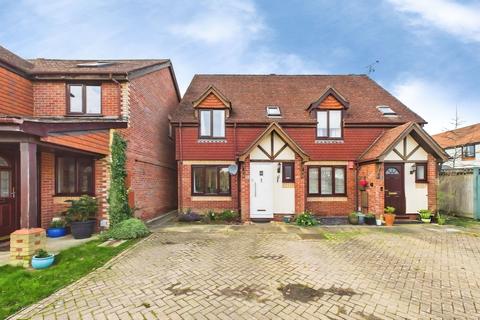 undefined, Coleridge Close, Horsham RH12
