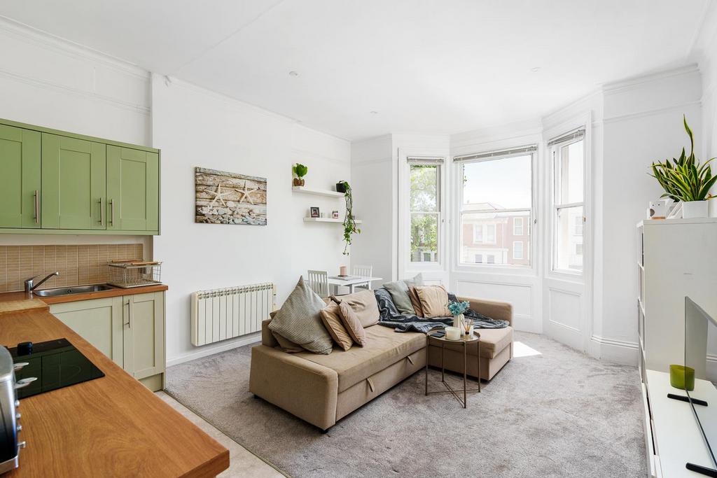 Flat 5, 38 Shelley Road-8.jpg