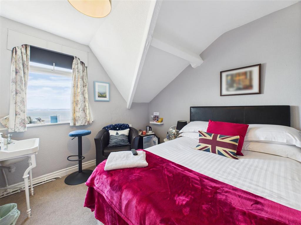 Bedroom Ten