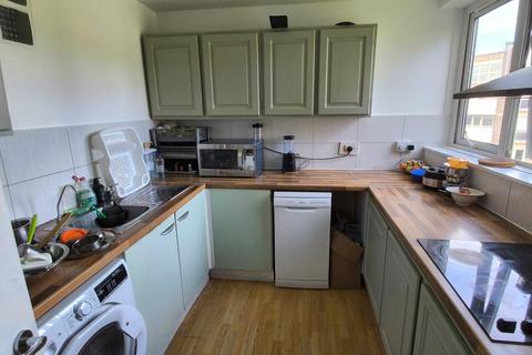 3 bedroom apartment for sale, Rusper Close, Stanmore, HA7