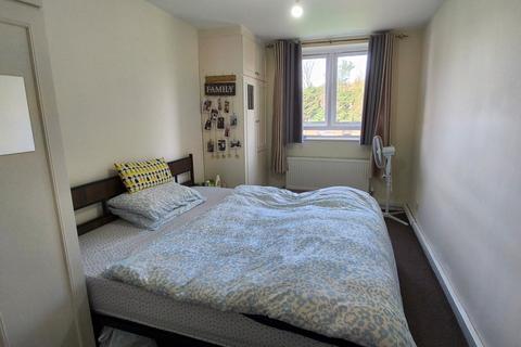 3 bedroom apartment for sale, Rusper Close, Stanmore, HA7