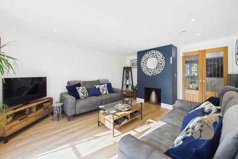 3 bedroom cottage for sale, Upper Street, Stanstead