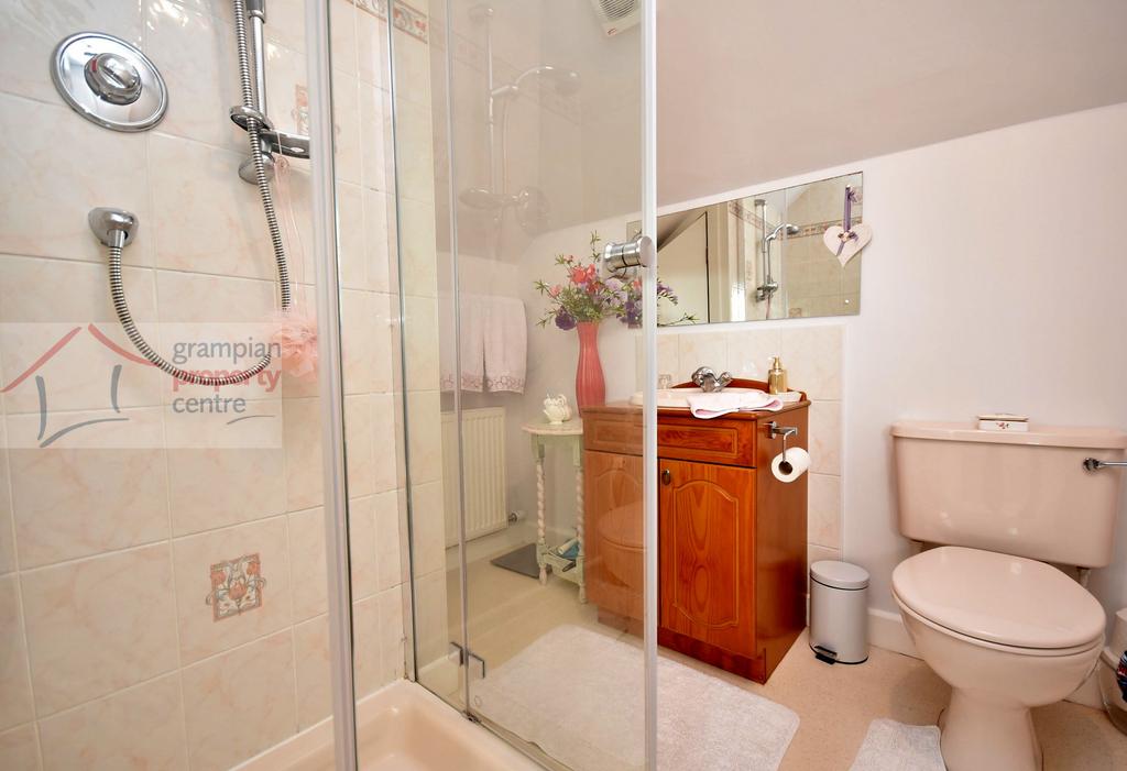 Shower room .JPG