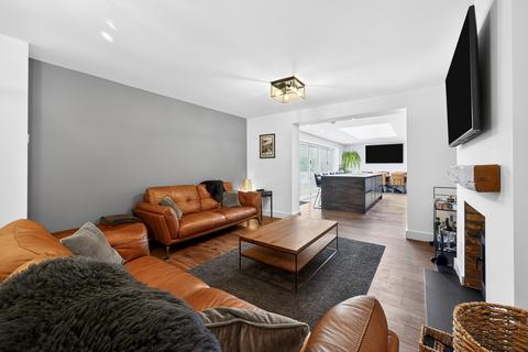 undefined, The Hollies, Mansfield, NG21