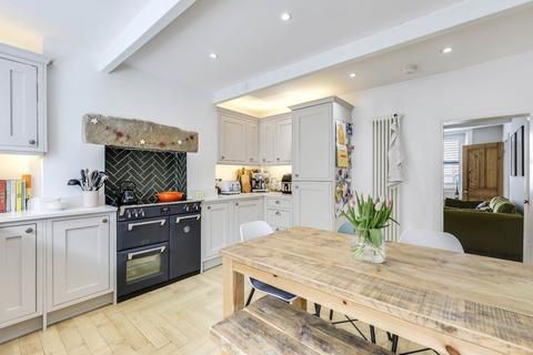 2 bedroom terraced house for sale, Irwin Street, Farsley, Pudsey, West Yorkshire, LS28