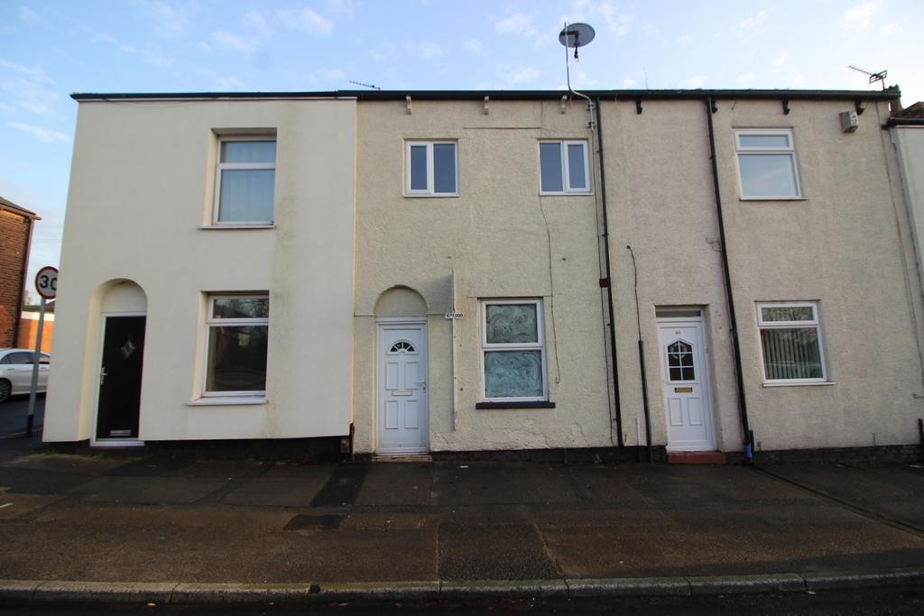 3 bed terraced house for sale Castle Hill Road, H