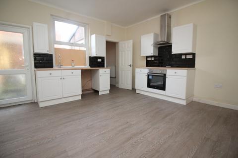 3 bedroom terraced house for sale, Castle Hill Road, Hindley, WN2