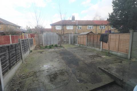 undefined, St. Quintin Road, London E13