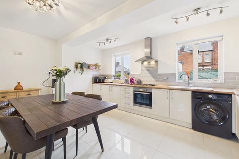 2 bedroom semi-detached house for sale, Huxley Crescent, Gateshead, NE8