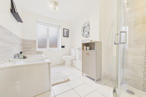 2 bedroom semi-detached house for sale, Huxley Crescent, Gateshead, NE8