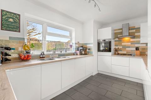 5 bedroom semi-detached house for sale, Dovecote, BUCKINGHAMSHIRE HP17