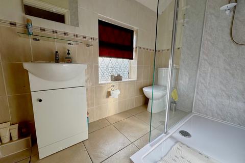 3 bedroom semi-detached house for sale, 25 Victoria Road Louth LN11 0BU
