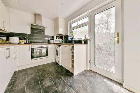 2 bedroom terraced house for sale, Coleridge Close, Hitchin