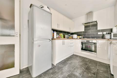 2 bedroom terraced house for sale, Coleridge Close, Hitchin